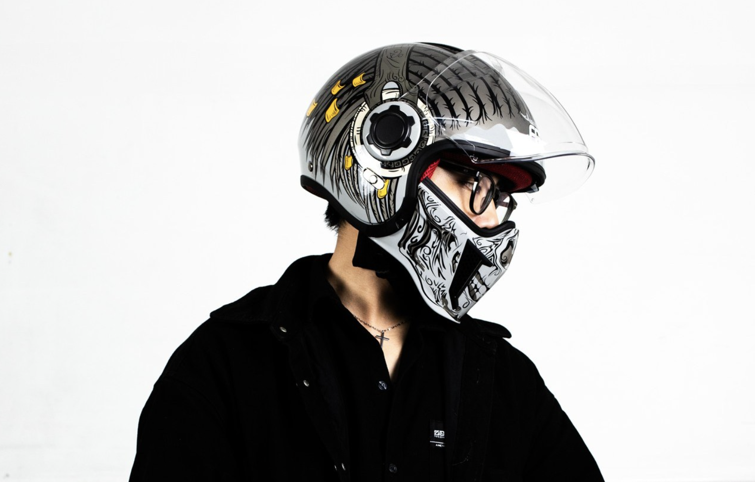 mu bao hiem co kinh gara20